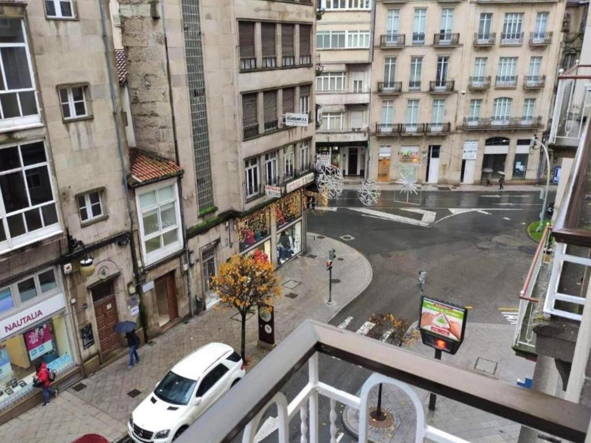 Charming Apartment In Ourense Overlooking The City Exterior photo